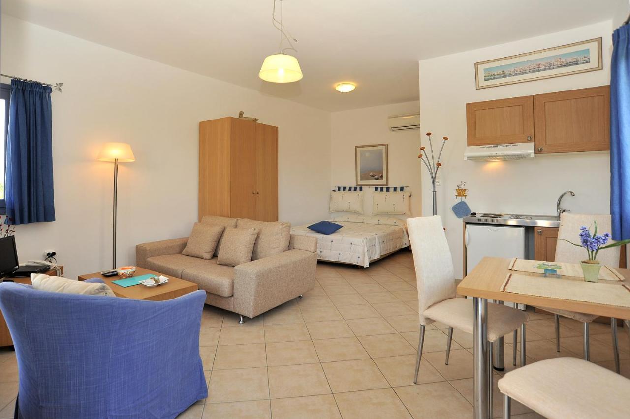 Fistikies Holiday Apartments Aegina Номер фото